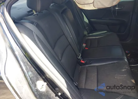 2017 Honda Accord Sport z USA, uszkodzony, nr VIN 1HGCR2F50HA082398